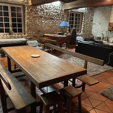 Maison De Caractère, Conviviale *